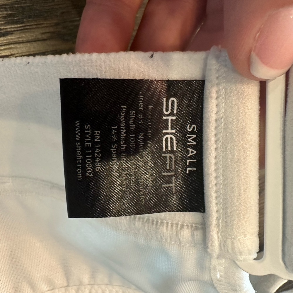She-Fit Zip Front Bra